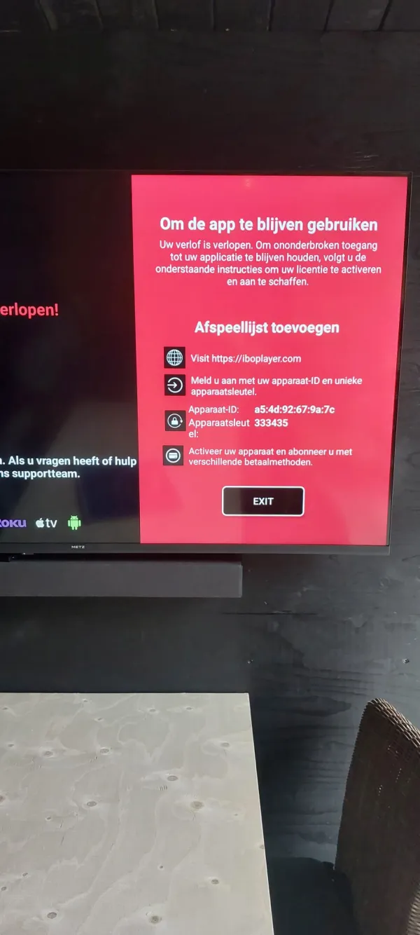 IBO Player activatiescherm in het Nederlands met apparaat-ID en apparaatsleutel